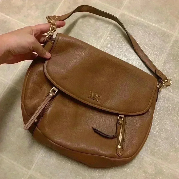 Michael Kors - Picture 1 of 8